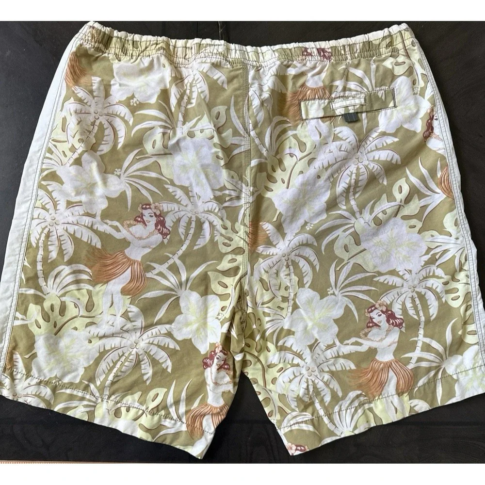 Tommy Bahama Swim Trunks Men's Size XL  Tan Tropical Print Pockets 8.5